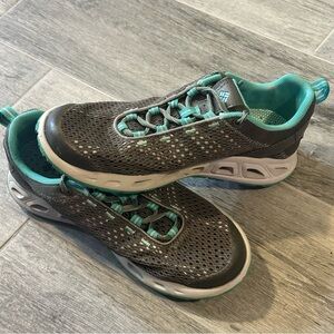 Columbia Drainmaker III Techlite
Women's Shoes Size 9 Outdoors Hiking